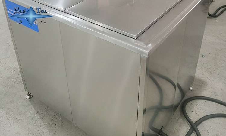 超聲波清洗機為什么需要配籃子？探究其作用與重要性