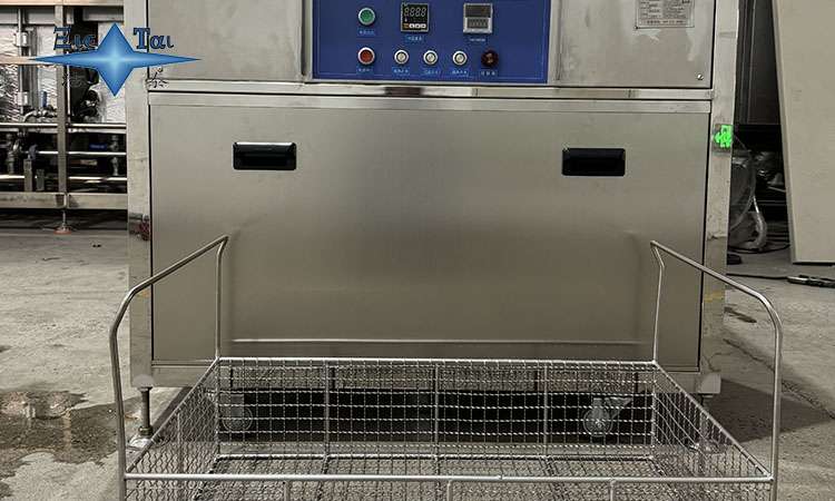 超聲波清洗機為什么用純水？揭秘水質對清洗效果與機器壽命的關鍵影響